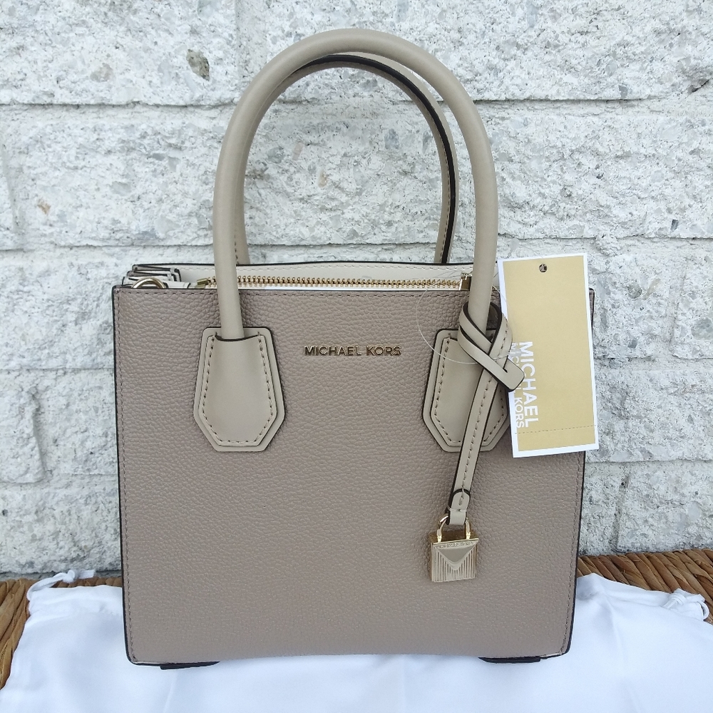 Michael Kors Mercer Medium Leather Crossbody Bag
